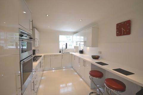 2 bedroom apartment for sale, Games Road, Cockfosters, Hertfordshire, EN4