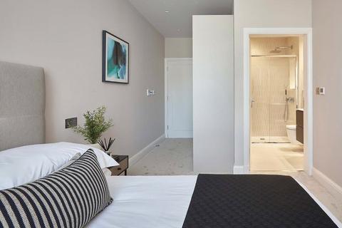 undefined, Camlet Way, Hadley Wood, Hertfordshire, EN4
