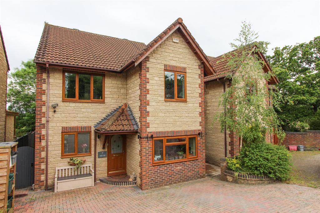Ludlow Court, Willsbridge, Bristol 5 bed house £650,000