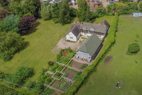 4 bedroom detached house for sale - Ryall Lane, Worcester, Worcestershire, WR8