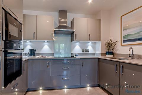 2 bedroom apartment for sale, Augustus House, Station Parade, Virginia Water, GU25 4BB