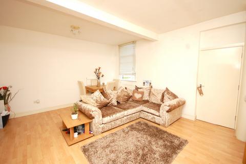 2 bedroom apartment to rent, Crescent Road, Warley, CM14
