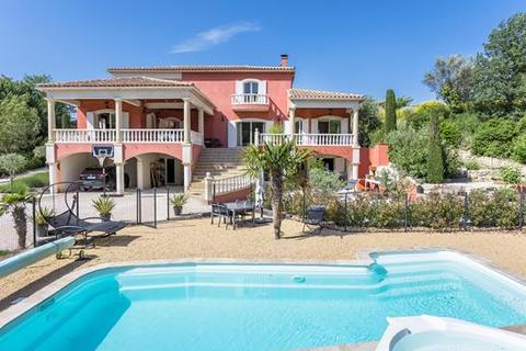 7 bedroom house, Buisson, Vaucluse, Provence-Alpes-Côte d`Azur