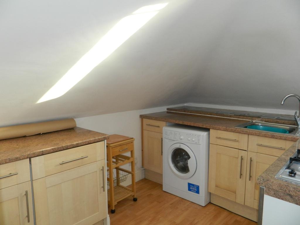 Newstead Road, Southbourne, Bournemouth 1 bed flat £650 pcm (£150 pw)