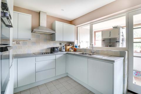 26 Ferry Road, Hullbridge, Hockley, SS5 6EZ