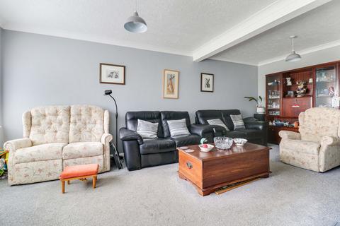 26 Ferry Road, Hullbridge, Hockley, SS5 6EZ