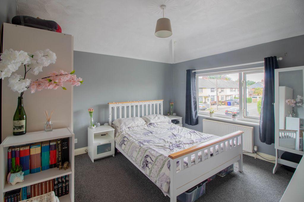 Bedroom 1 (Double)