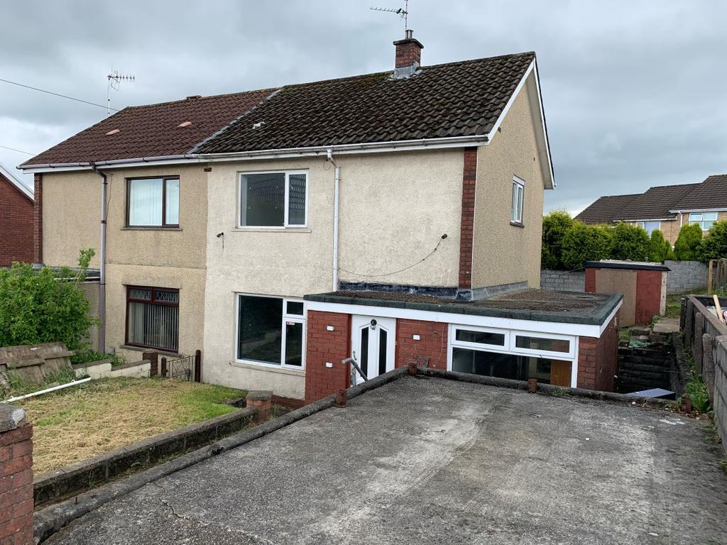 138 Longview Road, Clase, Swansea... 2 bed semidetached house £83,000