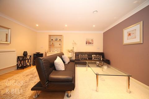 52 Fermor Crescent, Luton, LU2 9LN
