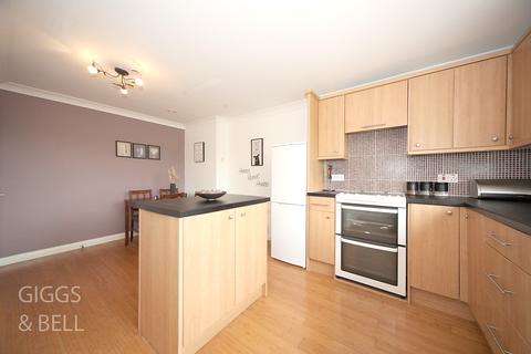 52 Fermor Crescent, Luton, LU2 9LN
