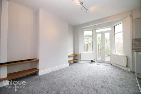 47 Cambridge Road, Fleetwood, FY7 7EB
