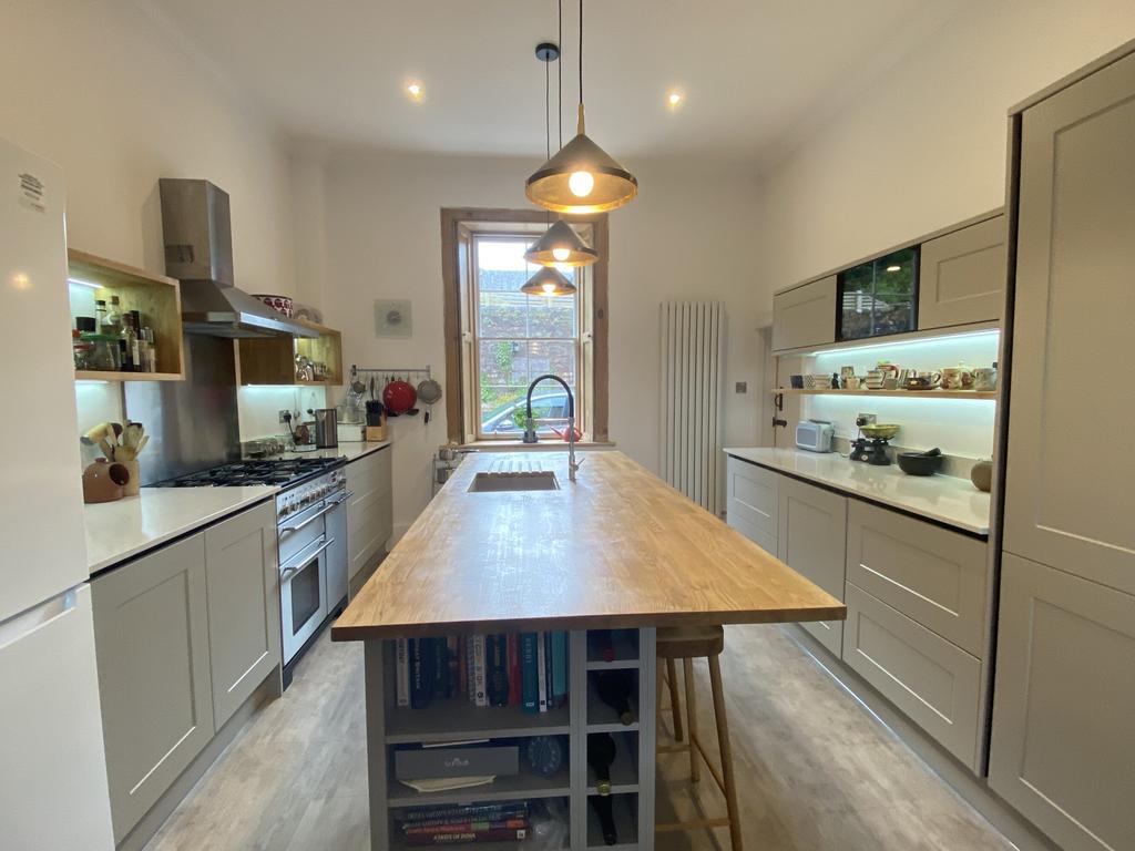 Violet Grove, 11 Maxwell Street - Williamson and H