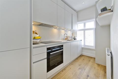 2 bedroom flat to rent, Stratford Road, London, W8