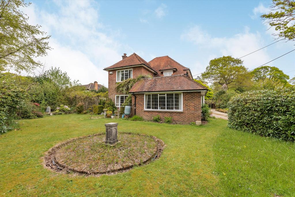 Everton Road, Hordle, Lymington, Hampshire, SO41 4 bed detached house