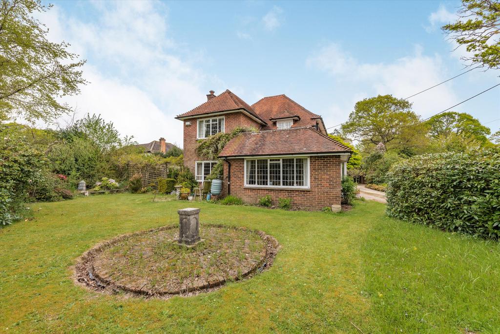 Everton Road Hordle Lymington Hampshire So41 4 Bed Detached House