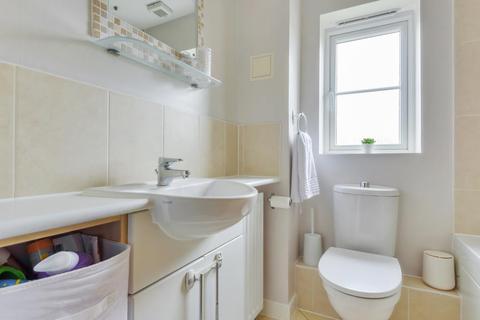36 Dorset Crescent, Basingstoke, RG22 5DU