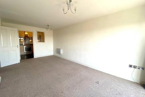 2 bedroom flat for sale, Admirals House, Gisors Road, Southsea, Hampshire, PO4