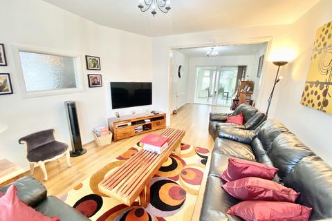 17 Townsend Lane, London, NW9 7JG
