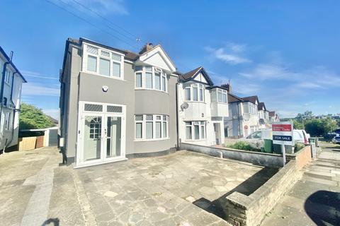 17 Townsend Lane, London, NW9 7JG
