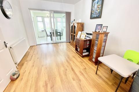 17 Townsend Lane, London, NW9 7JG