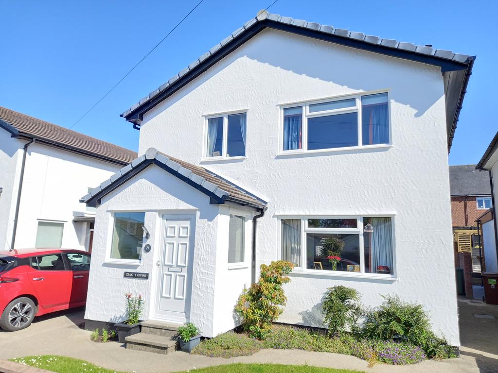Ffordd Crwys, Bangor LL57 4 bed link detached house £340,000