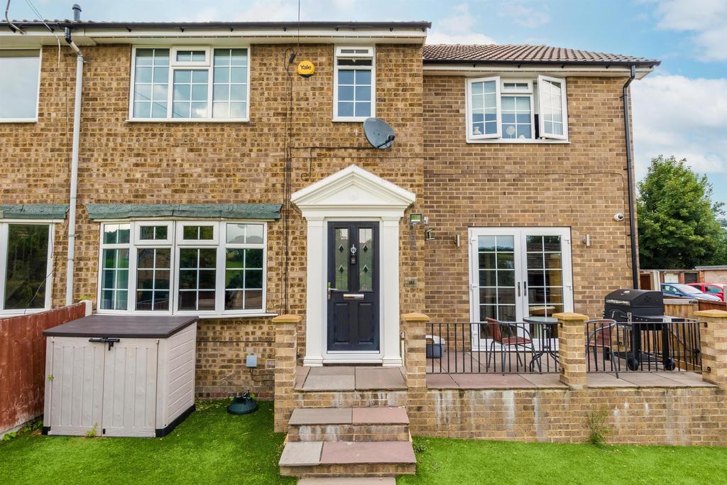 Valley Road, Pudsey, LS28 9DT 4 bed end of terrace house £1,350 pcm