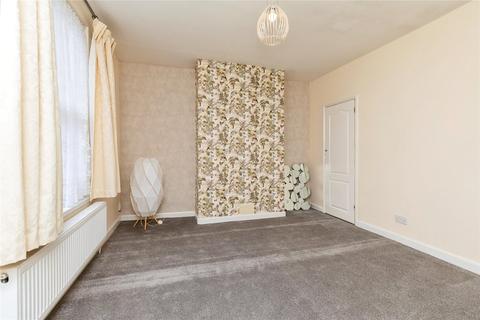 21 Armoury Square, Bristol, BS5 0PT