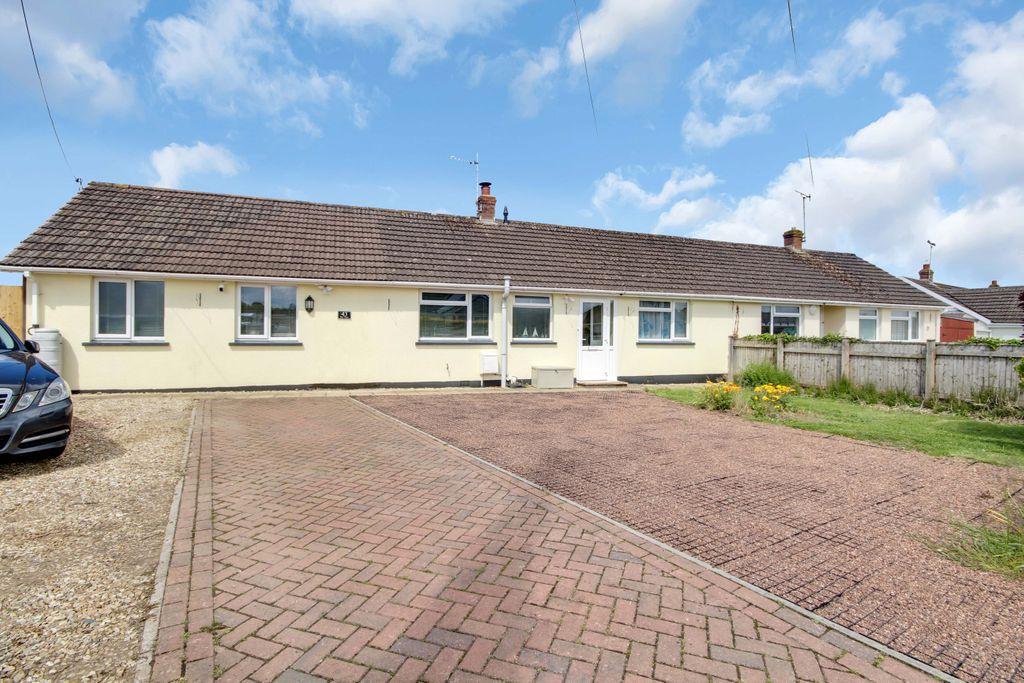 Taw View, Fremington EX31 2NL 3 bed semidetached bungalow £380,000