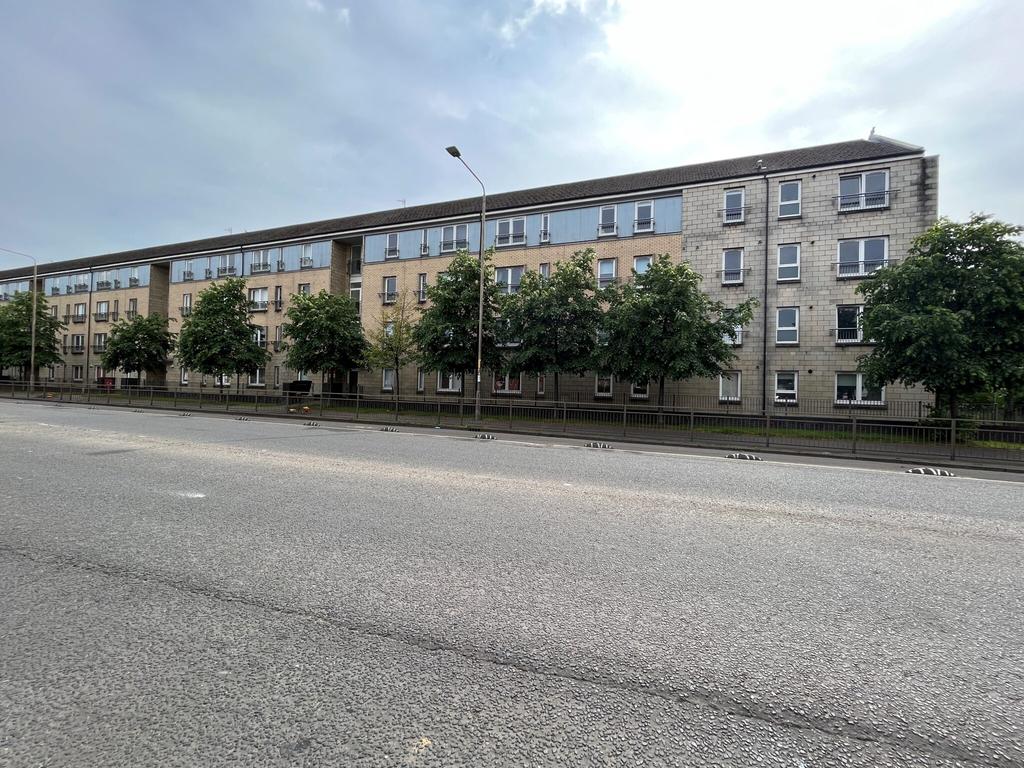 1 Belvidere Avenue, Glasgow, G31 4PA 2 bed flat £120,000