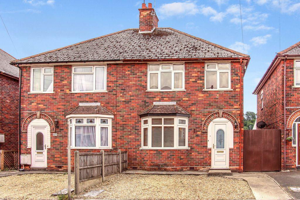 West Hendford, Yeovil BA20 2AQ 3 bed semidetached house £220,000