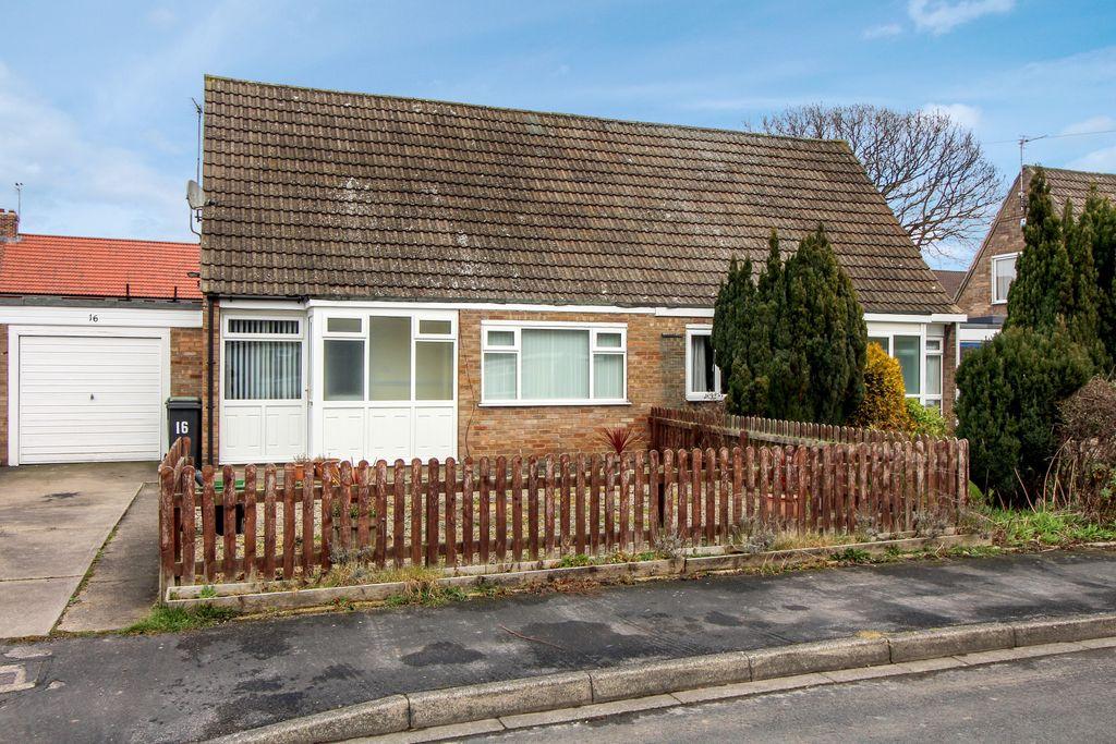 The Limes, York YO32 9UL 3 Bed Semi-detached Bungalow - £240,000