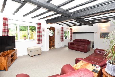 Whiteoaks Hill Top, Redditch, B97 5PQ