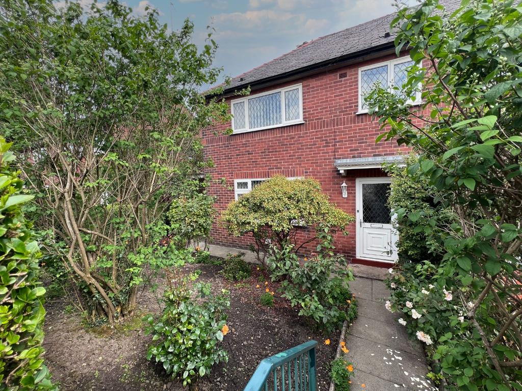 Roseneath Road, Bolton, Lancashire, BL3 3AX 3 bed semidetached house