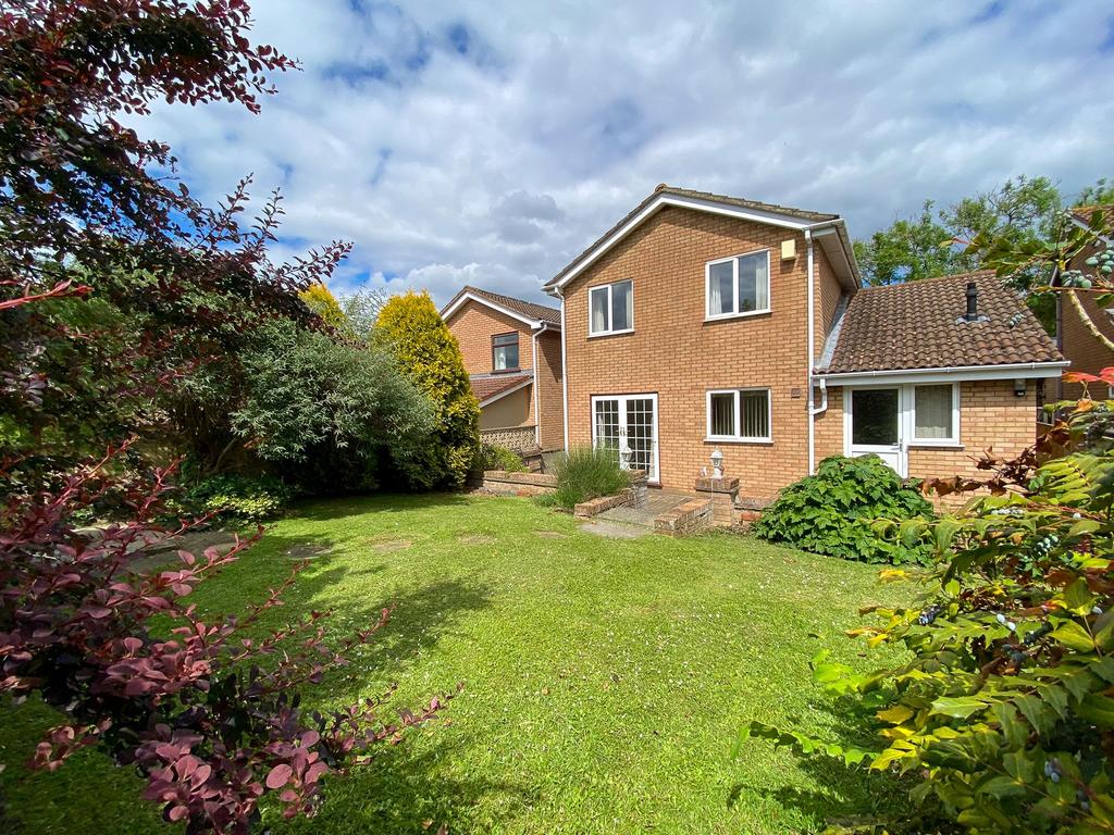 The Witheys, Bristol, BS14 3 bed detached house £400,000