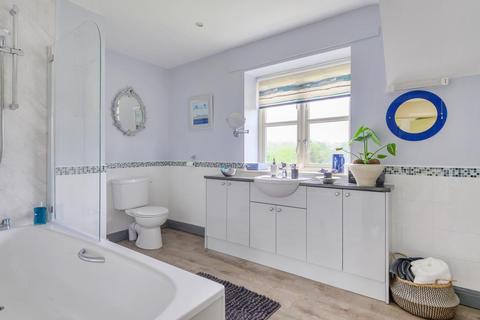 2 Church Close, Boughrood, Brecon, LD3 0DJ