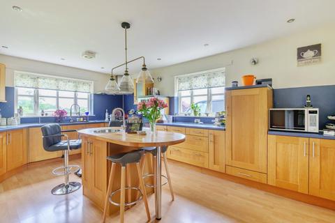 2 Church Close, Boughrood, Brecon, LD3 0DJ