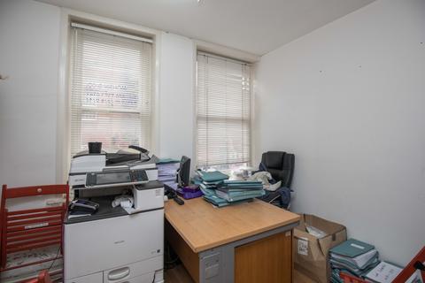 Office to rent - London, E1