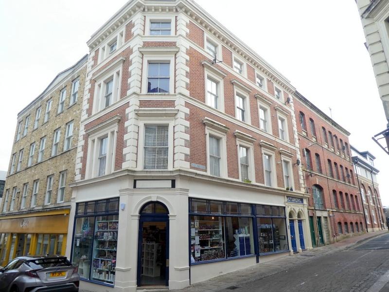 1 Bed Flat