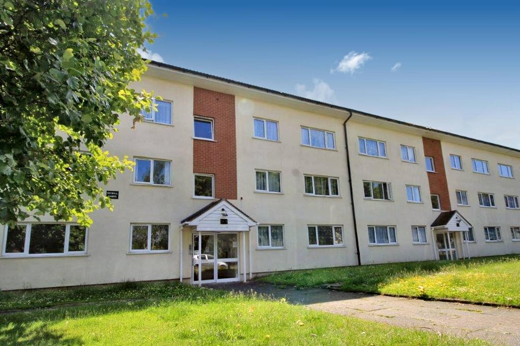 Byron Way, Northolt UB5 2 bed flat £1,350 pcm (£312 pw)