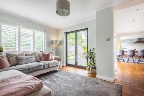 Wrentham School Road, Windlesham, GU20 6PB