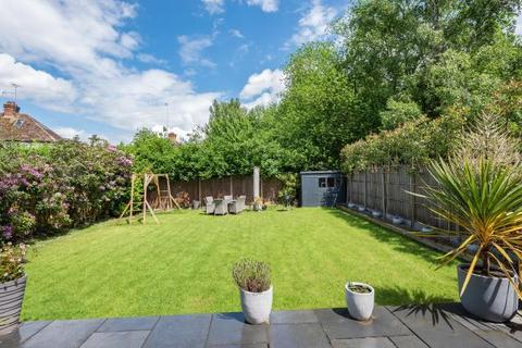 Wrentham School Road, Windlesham, GU20 6PB