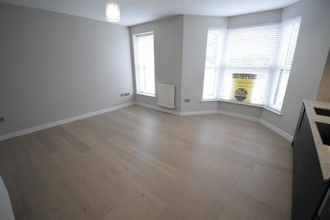 2 bedroom house to rent, Flat 4, 96 Fidlas Road, Cardiff