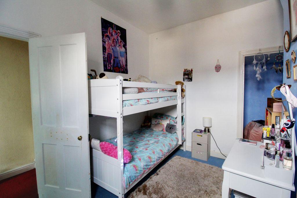 Bedroom 2 (Double)