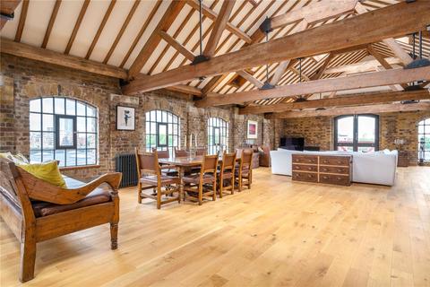 Flat 4, Execution Dock House, 80 Wapping High Street, London, E1W 2NE