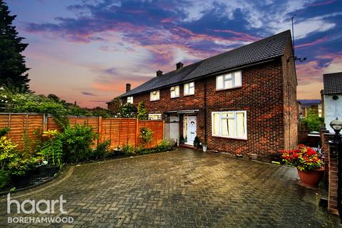 26 Knebworth Path, Borehamwood, WD6 2QW