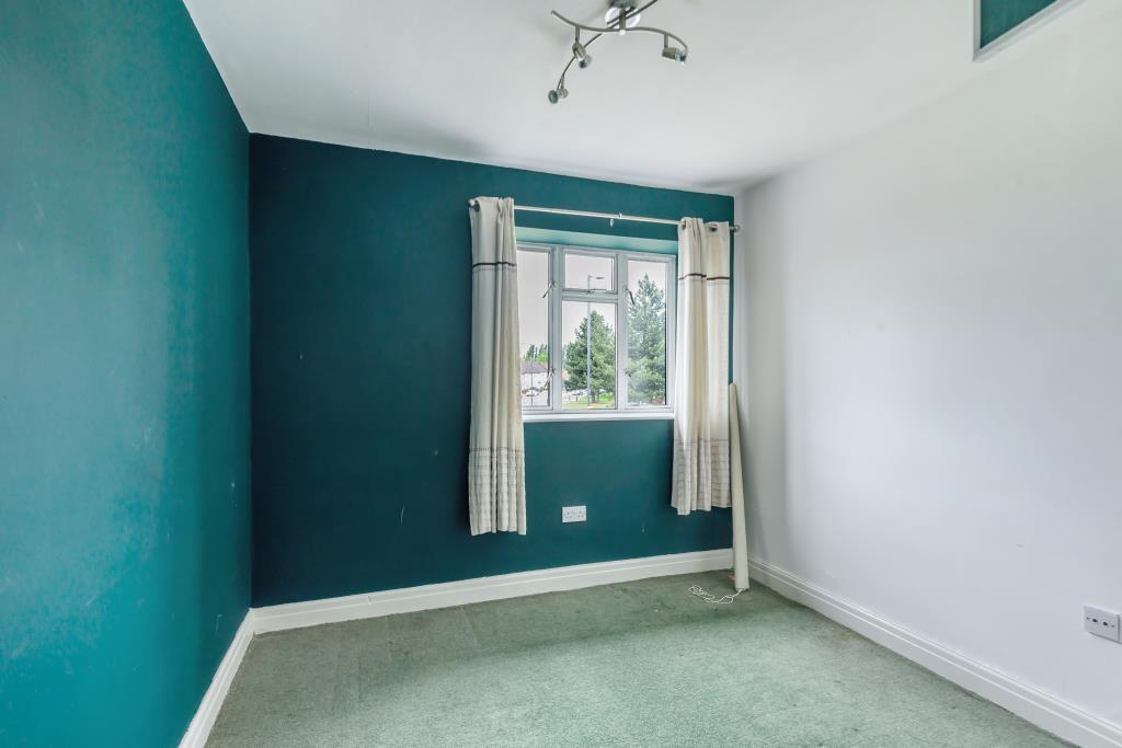 Harrow, Courtenay Avenue, HA3 3 bed semidetached house £1,700 pcm (£