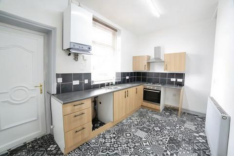 2 bedroom terraced house to rent, Warrington Street, Lees, Oldham, OL4