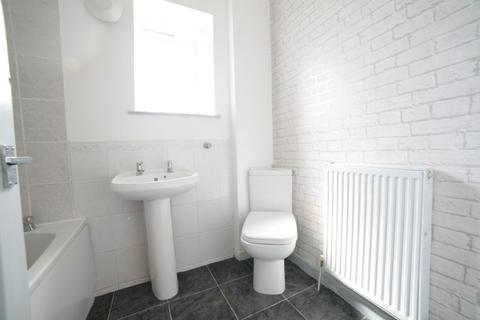 2 bedroom terraced house to rent, Warrington Street, Lees, Oldham, OL4