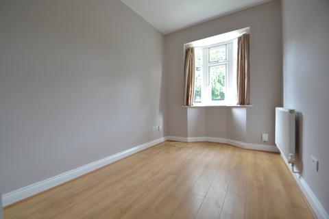 4 bedroom semi-detached house to rent, Southborough Lane, Bromley, Greater London, BR2