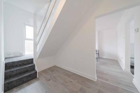 3 bedroom duplex to rent, South View Road, Sheffield, S7